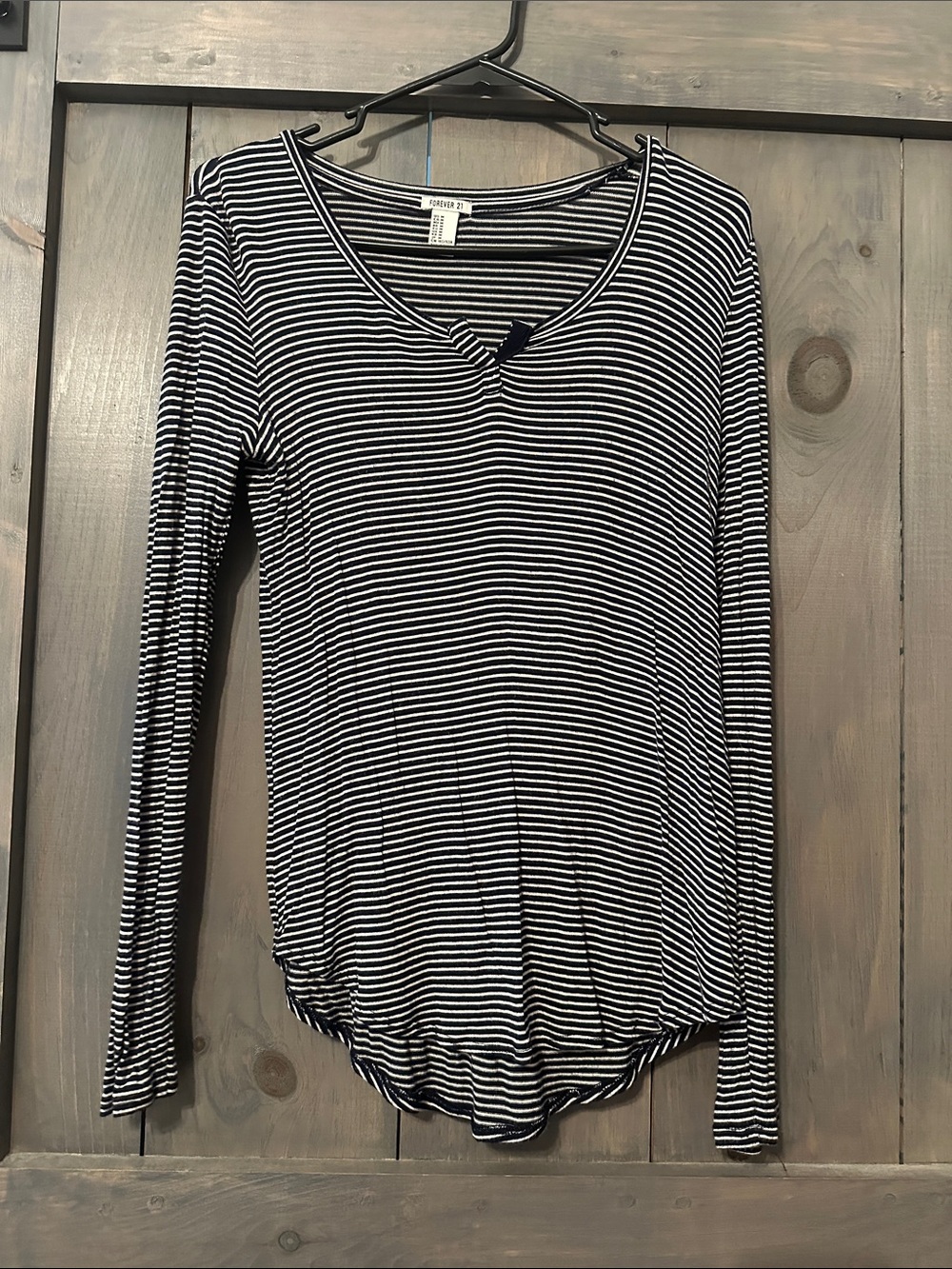 Forever 21 Black & White Striped V-Neck Long Sleeve Top